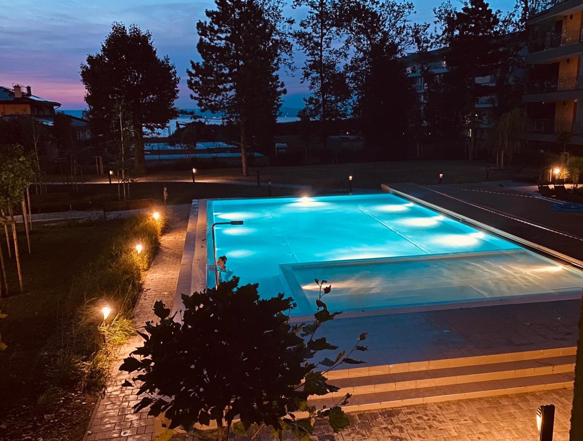 Medences Panoramas Balatom Apartman Siófok Eksteriør billede